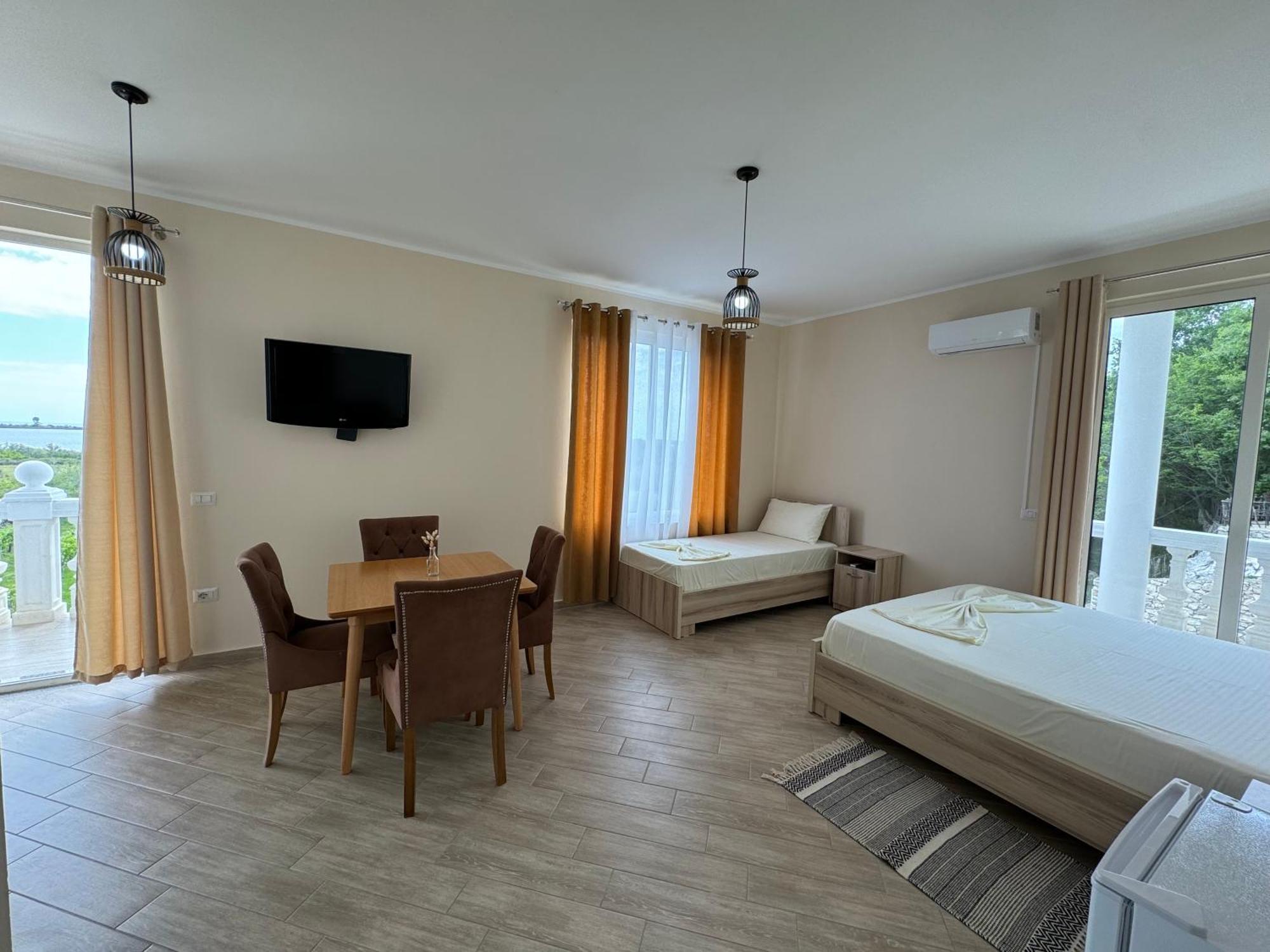 Vila Horizont Baks-Rrjoll Ngoại thất bức ảnh