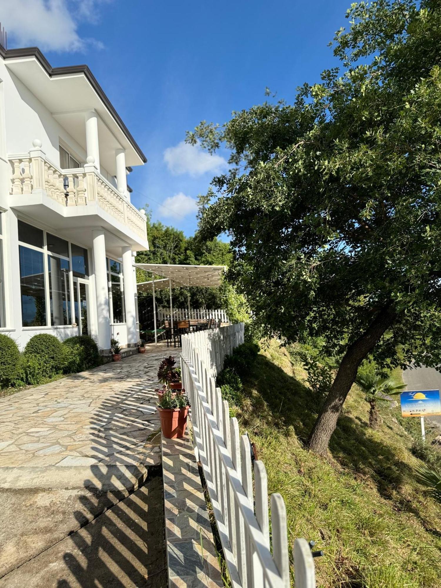 Vila Horizont Baks-Rrjoll Ngoại thất bức ảnh
