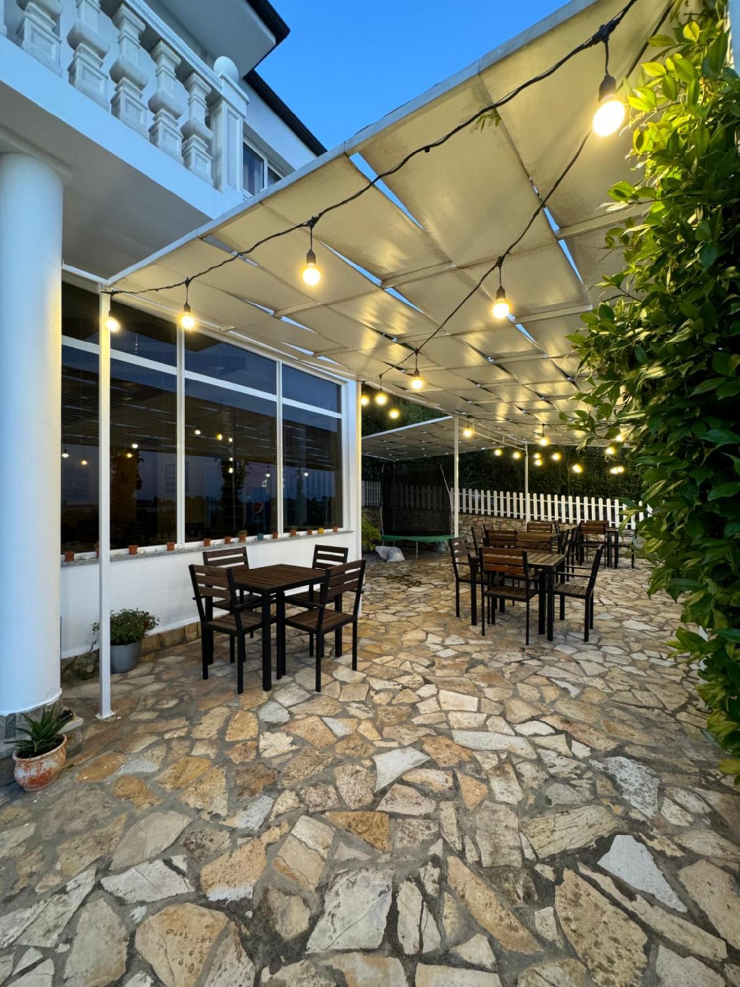 Vila Horizont Baks-Rrjoll Ngoại thất bức ảnh